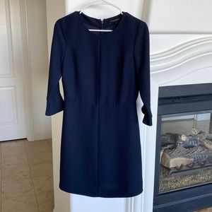Banana republic size 2 dress. Bell sleeves. 3/4 length.